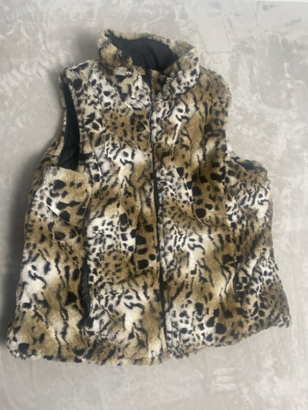 Valerie Stevens Black and Cheetah Reversible Vest